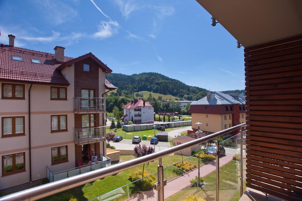 クリニツァ・ズドルイApartament Szmaragdowyアパートメント エクステリア 写真