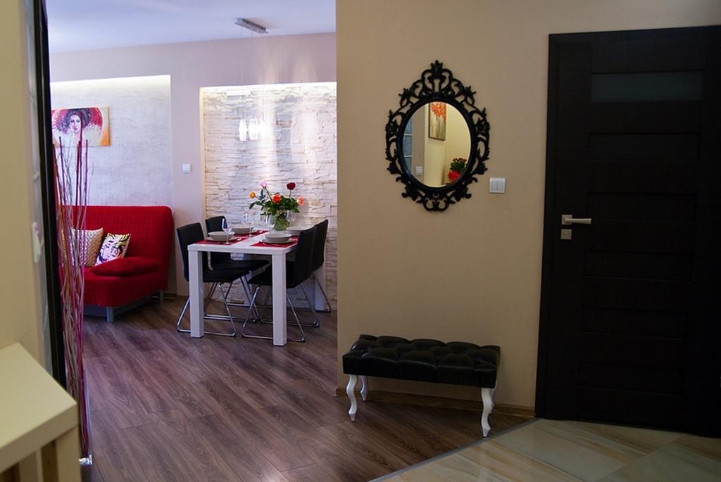 クリニツァ・ズドルイApartament Szmaragdowyアパートメント エクステリア 写真